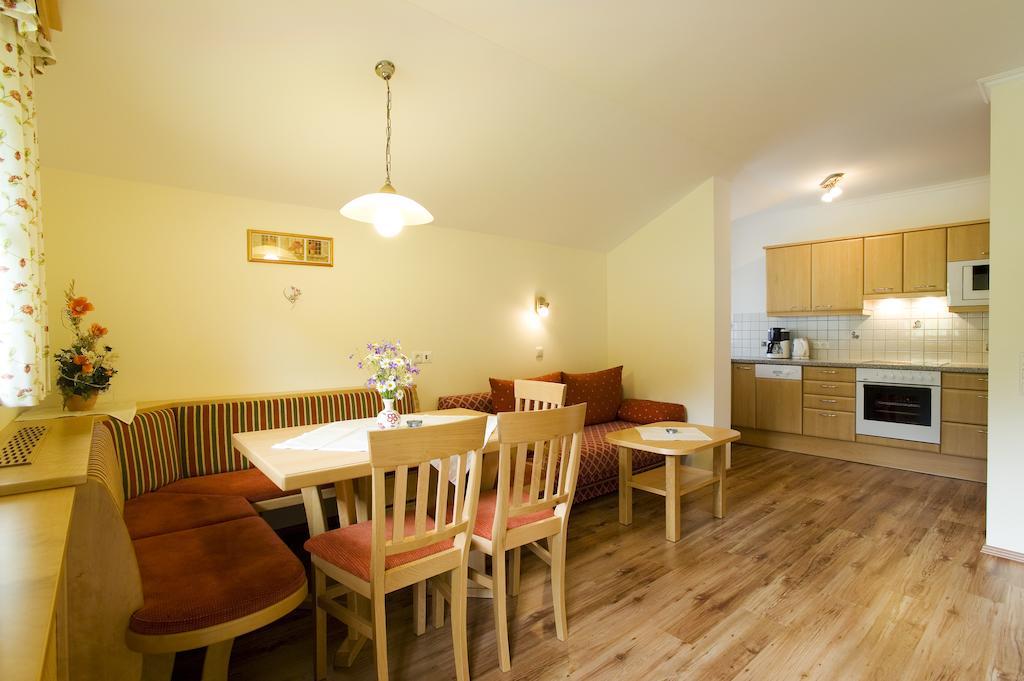 Kleinellmauhof Apartment Гросарл Стая снимка