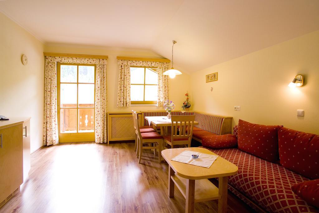 Kleinellmauhof Apartment Гросарл Стая снимка